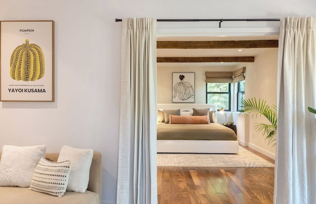 Silver Screen by Avantstay Luxe Backyard Escape - Photo 53