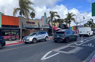 Stay in the Heart of Hillcrest! - Foto 29