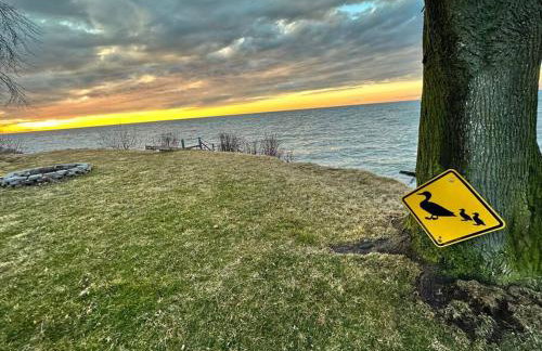 Lakefront Home w/Brilliant Views - Foto 31