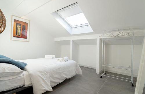 Edificio Santiago by Plaza Mayor Apartamentos - Photo 29