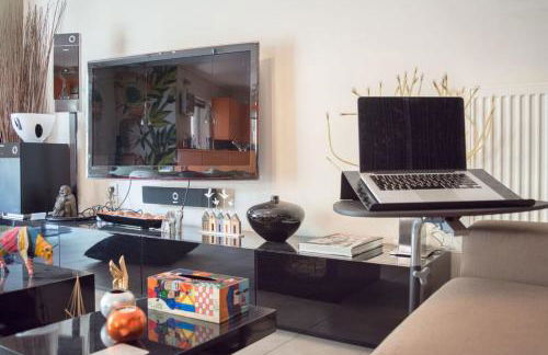 Designer s Apartment in Galatsi Area - Photo 15