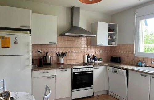 Maison agréable et lumineuse, jardin vue nature, Nant Aveyron - Photo 14