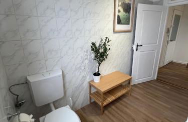 MEGHA Living - 2 Zimmer Appartments mit Küche - Zentral - Foto 54