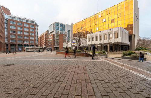 Grand T2 à 8mn de Lille et Stadium Terrasse et parking privé - Foto 37