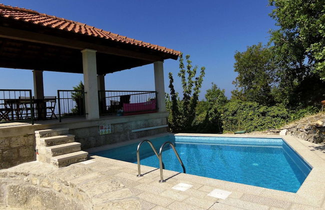 Villa Skylight - Two Bedroom Villa & Studio With Private Swimming Pool, Garden and Sea View - Foto 15