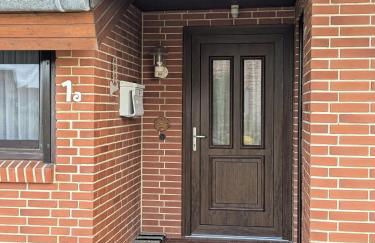 Ferienhaus Hermann mit Garten, Terrasse, Kamin und 300m zum Deich/ Salzwiesen - Photo 7