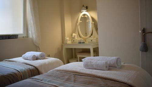 Blue View House - Photo 3, towels