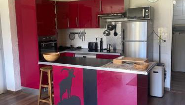 Panoramic Mountain View Apt, 65m2 with Parking, 6 guests - Photo 3
