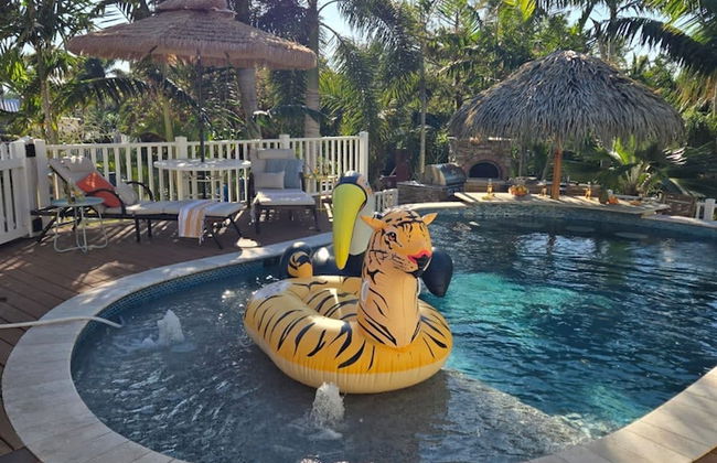 NEW Jungle Paradise Treehouse Suite With Resort Amenities Elevator Access Outdoor Kitchen Lagoon Lazy River Pool RV Hook up - Foto 16