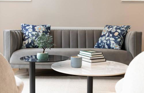 Luxury Four Bedroom Home Near Sandbanks - Photo 7