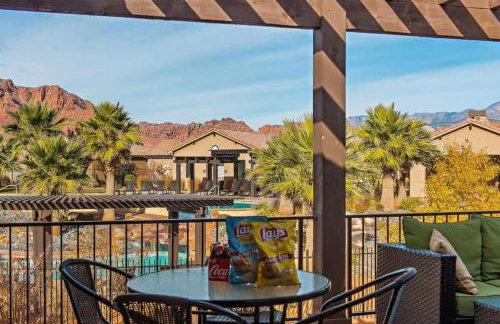 33| Poolside Retreat in St George with 3 Deck Views - Foto 32