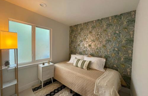 Jungle Cottage with luxury pool, hot tub and more! - Photo 26