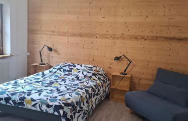 gîte l'œuf ou la poule, parking privé, sur domaine viticole - Foto 1