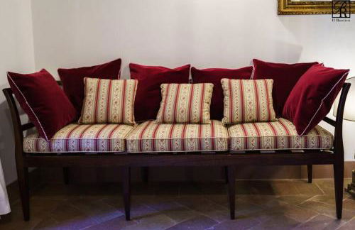 Palazzo Rossi, Historic Boutique Home in Marche - Foto 32