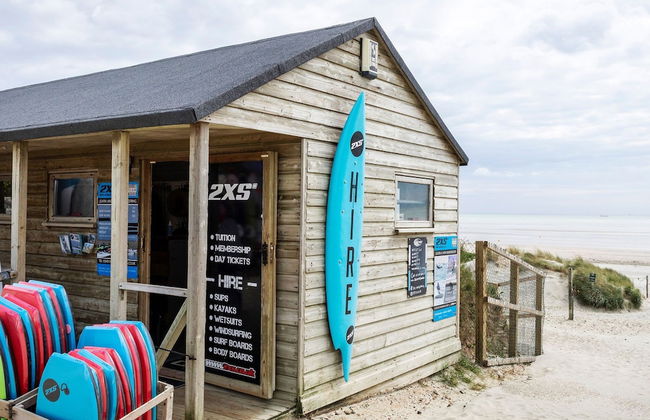 Bosham 3 BR Beach House With Garden Playhouse - Photo 37