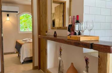 Container Vermelho na beira do rio e a poucos metros do mar com cozinha completo em mogiquiçaba bahia - Foto 9