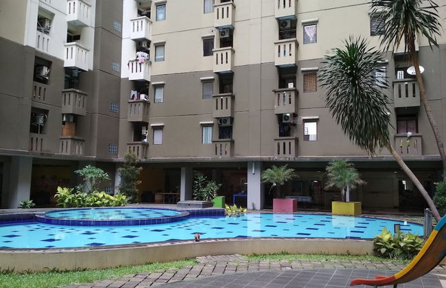 Strategic & Relaxing 2BR at Gateway Apartment Ahmad Yani Cicadas - Photo 27