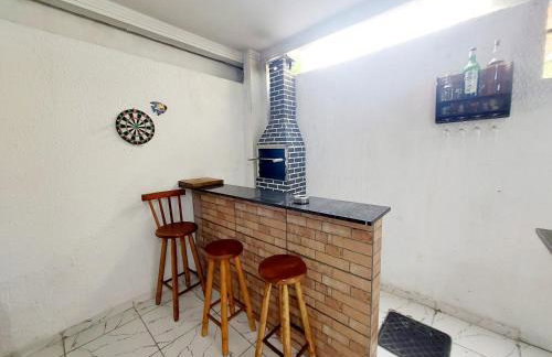 Casa Espaçosa 3 Quartos Sala Cozinha e Churrasqueira - Foto 9