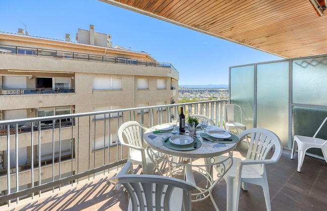 Apartment Near Plataj De Roses Beach - Photo 23