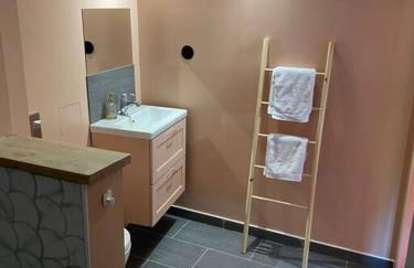 Appartement de Charme dans un Ancien Mas Cévenol piscine et jacuzzi - Foto 4