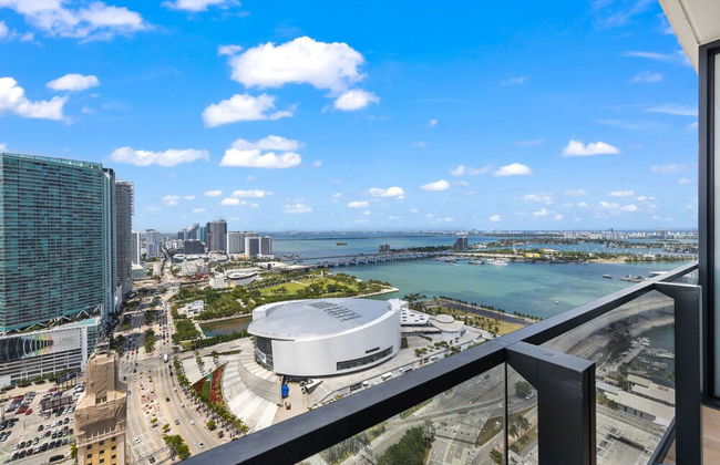 Incredible Downtown Miami City View - Photo 51