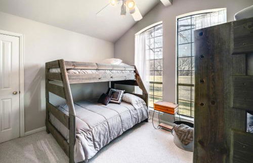 about 3 Mi to Dtwn Aubrey Vacation Rental with Patio! - Foto 26