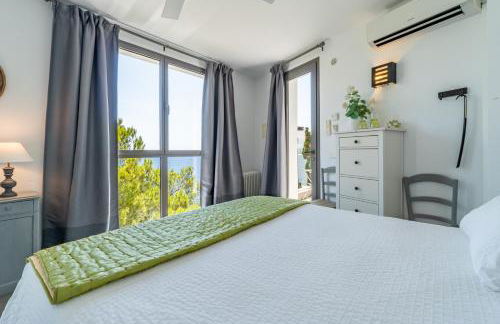 Can Ema, villa moderna con piscina frente al mar - Photo 23