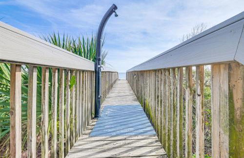 Oceanfront Condo with Pool Access in Surfside Beach! - Foto 28