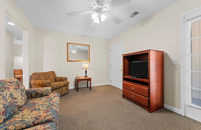 Grand Crowne Resort - Photo 69