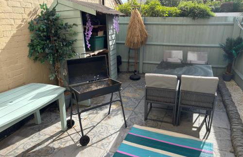 Victorian red-brick home in picturesque market town - Photo 26