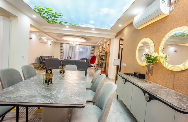 Lux Suites Hayana Palm Apartments - Photo 17