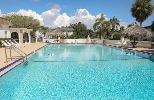 Tradewinds Retreat - Pool, 15 min to Clearwater Beach - Foto 1