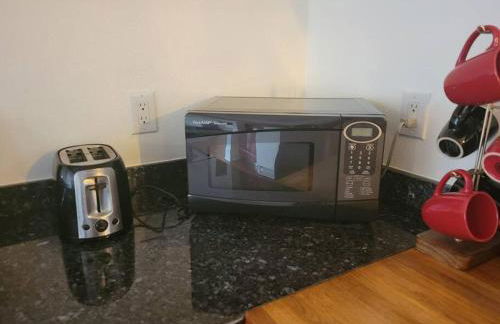 Sunny Lake Cottage, Patio Retreat - Foto 8