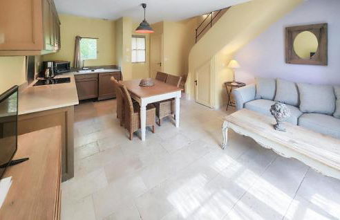 Awesome Home In Saint-Laurent-De-La-Ca With Wifi - Foto 13