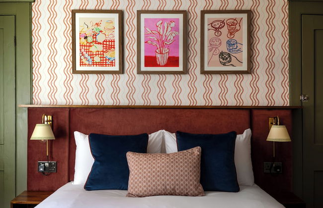 Round House Apartments - Photo 1