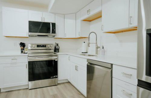 5040 Sqft l Sleeps 25 l Near Ski & Downtown SLC - Foto 21