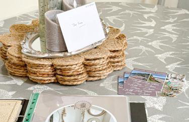 PRIMROSE COTTAGE, Sleeps 5, Stylish Cottage, Central, Close to Beach, shops and restaurants - Foto 49