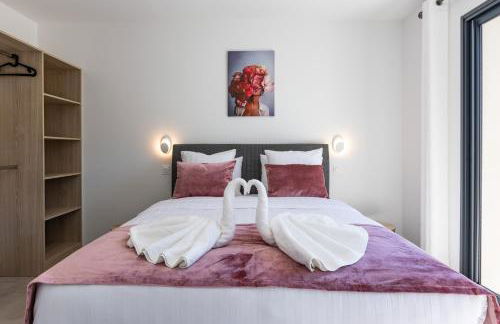 Villa Miray - Beach & Pool - Photo 13