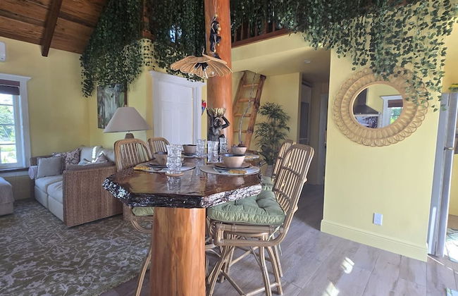 NEW Jungle Paradise Treehouse Suite With Resort Amenities Elevator Access Outdoor Kitchen Lagoon Lazy River Pool RV Hook up - Foto 23