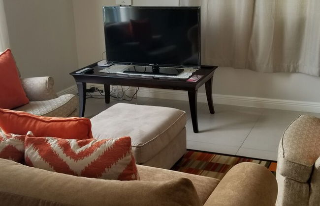 New Kingston Guest Apt at Kingsway - Foto 13