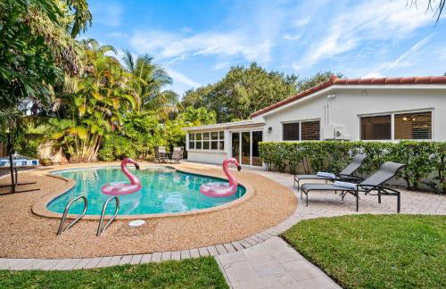 Solar Heated Pool Spa Tiki Hut Huge Backyard Hammock Retro Bikes - Foto 8