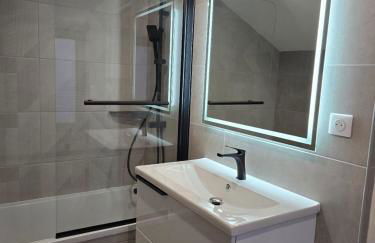 Oasis Balcon Vibes Tropicales Arena Parc Expo Clim - Foto 6