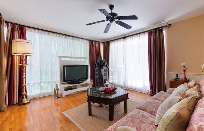 Baan Sanpleon Beachfront Condominium - Photo 42