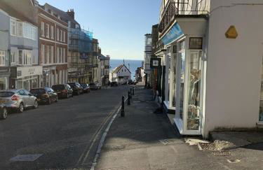 Church Cottage, Charmouth - Photo 39
