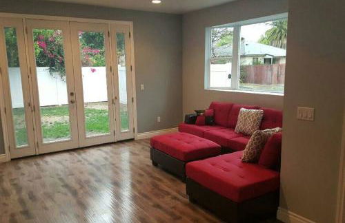 Lake Balboa Modern 4 Bedroom 3 Bath Glam Charmer - Foto 10