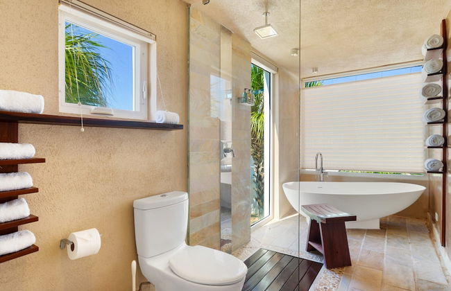 6 BR Villa With Concierge Amenities Pool - Foto 13