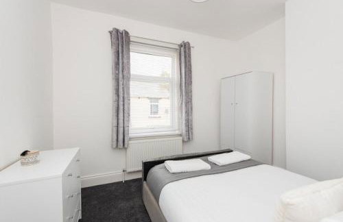 DiscountsContractorsWIFIFree ParkingSmart TV - Foto 12