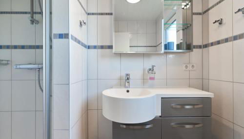 Südwind - Foto 5, Shower