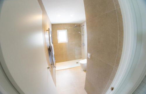 Vistas y terraza panorámica frente al mar en Denia, Las Rotas - Photo 28