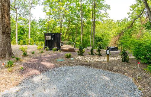 Riverside Tiny Cabin w Hot Tub, Fire Pit, & Kayaks - Foto 31